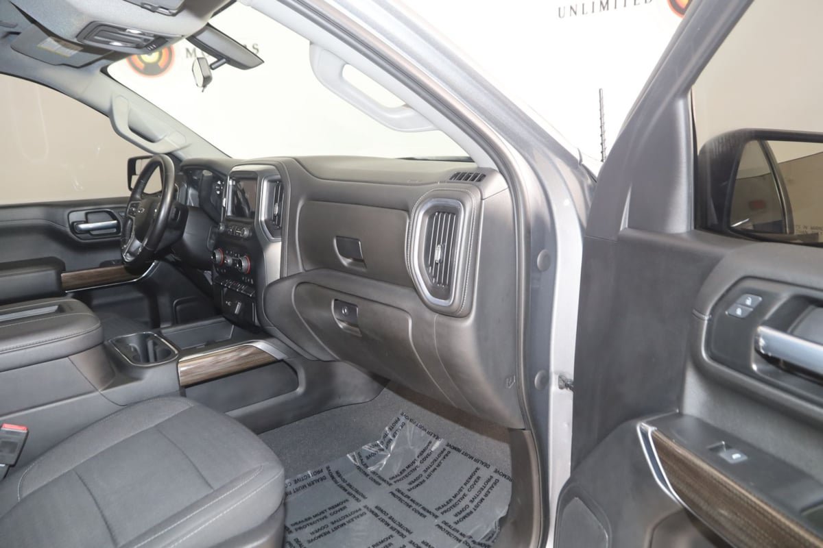 Used 2021 Chevrolet Silverado 1500 LT Trail Boss AWD/4WD image 36