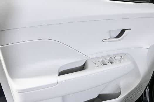 New 2026 Hyundai Kona SEL Sport FWD image 33