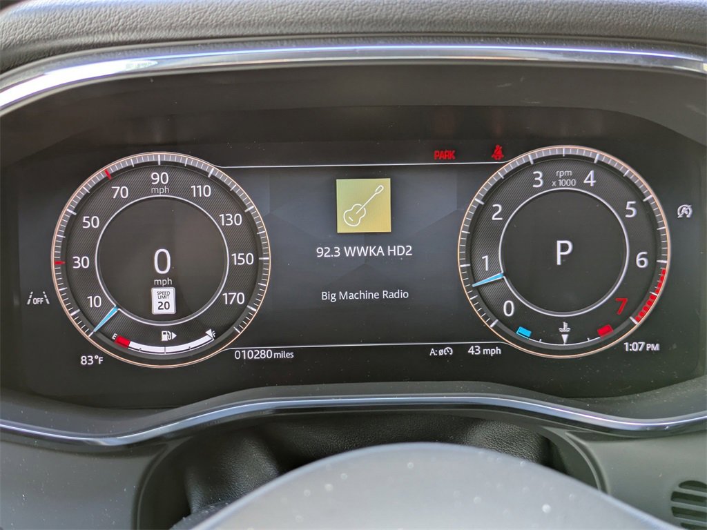 Certified 2025 Jaguar F-PACE R-Dynamic S image 32