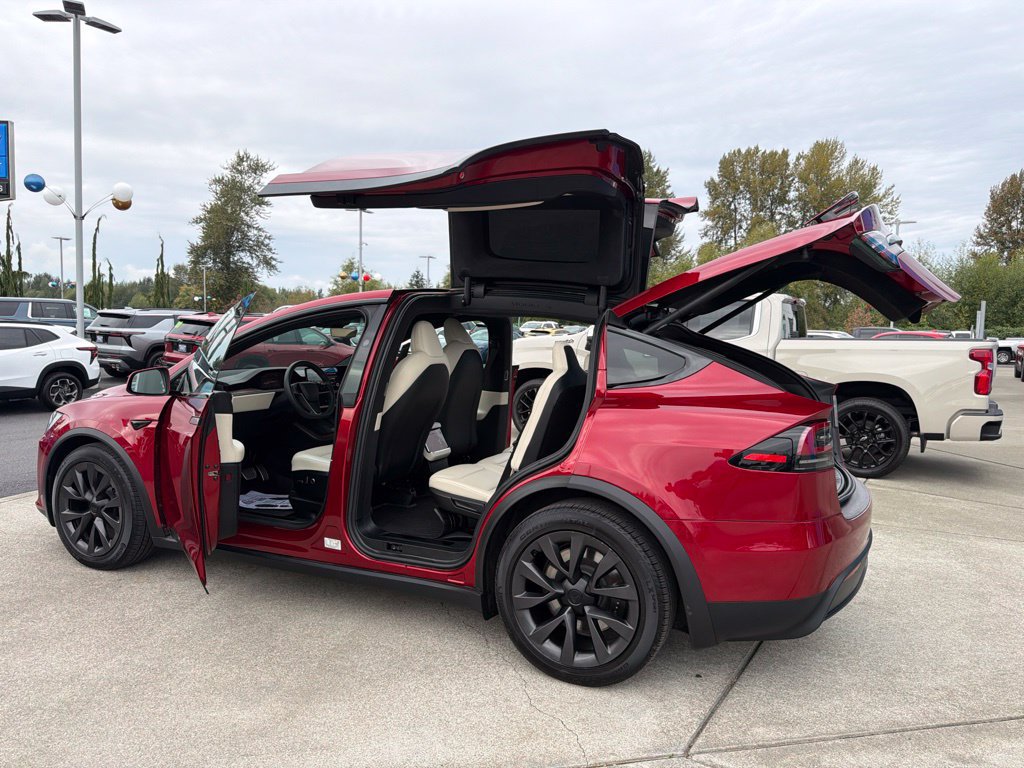 Used 2024 Tesla Model X AWD/4WD image 10
