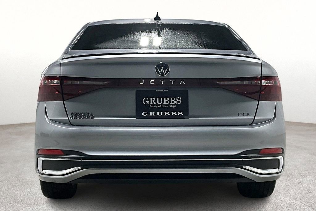 Used 2025 Volkswagen Jetta SEL image 6