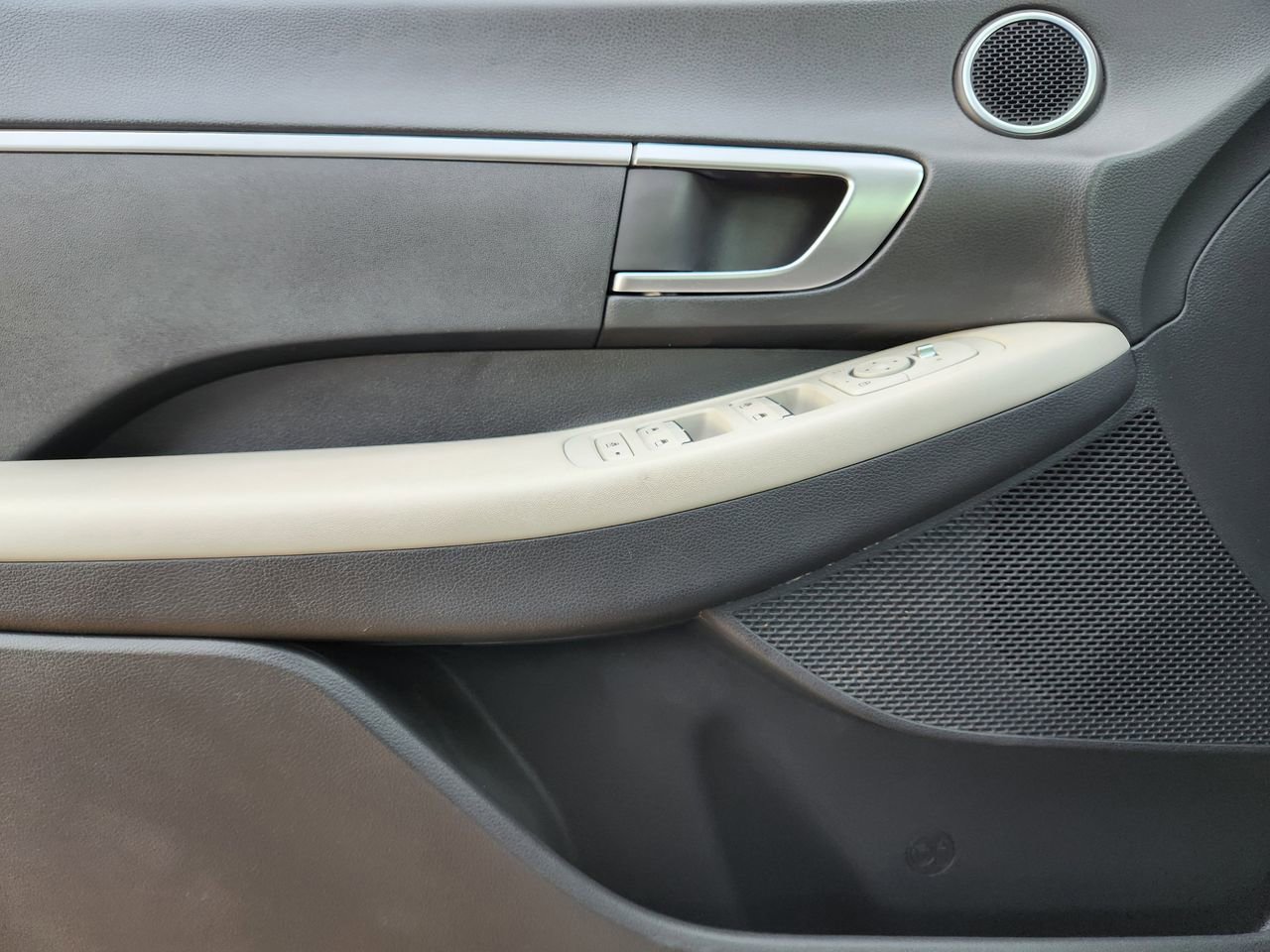 Used 2023 Hyundai Sonata SE image 22