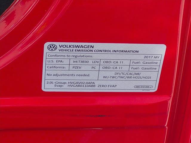 Used 2017 Volkswagen Golf 4-Door FWD image 21