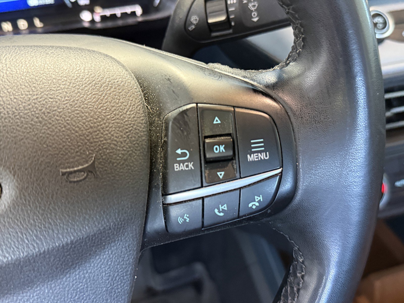 Used 2023 Ford Maverick Lariat FWD image 21