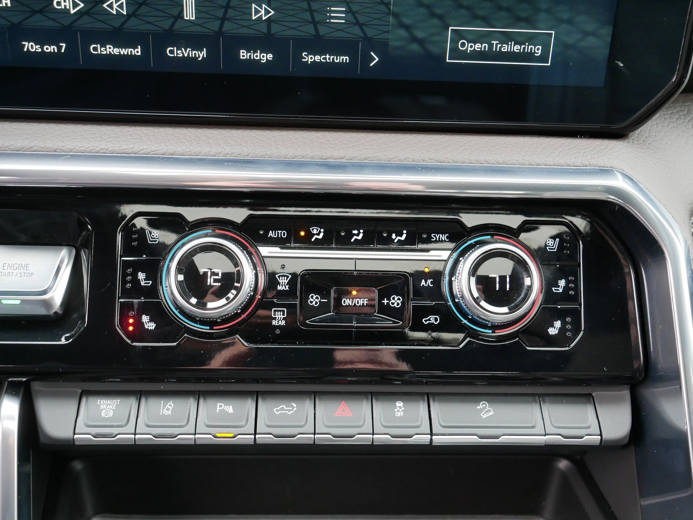 Used 2024 GMC Sierra 3500 Denali w/ Denali Reserve Package image 23