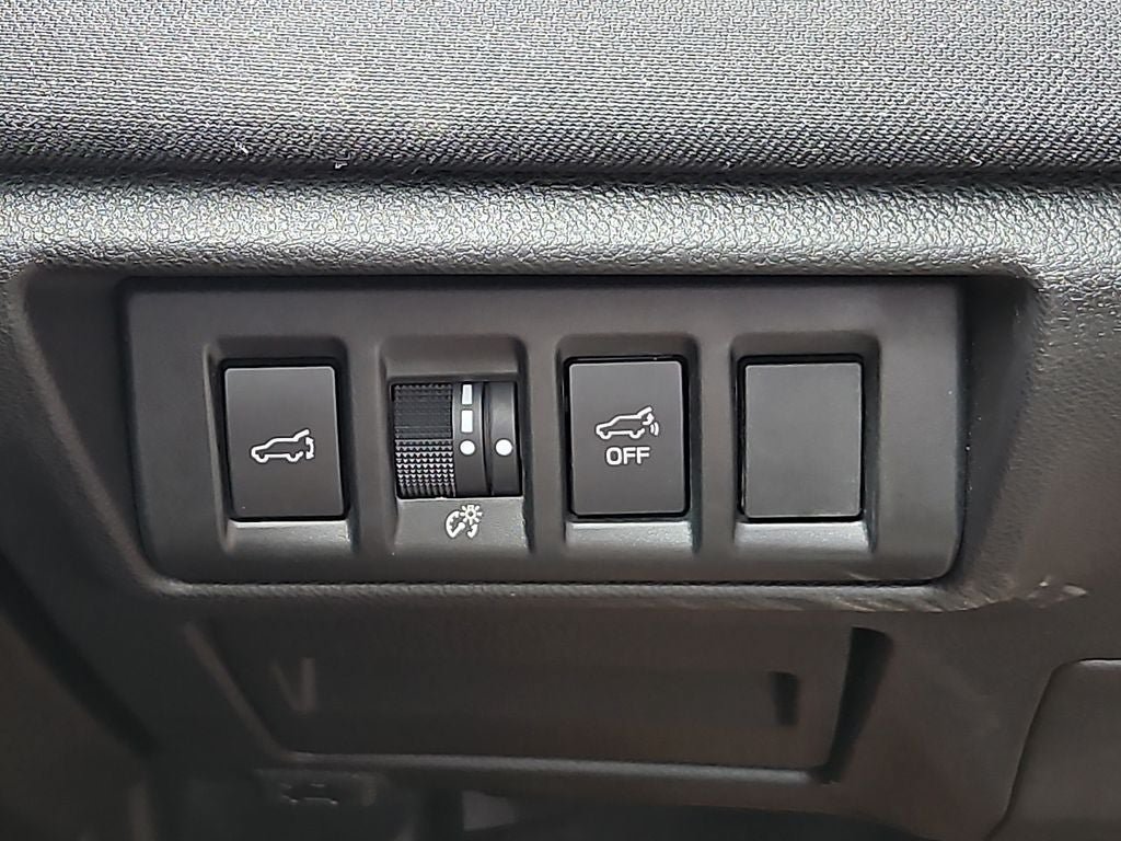 Used 2025 Subaru Outback Premium AWD/4WD image 25