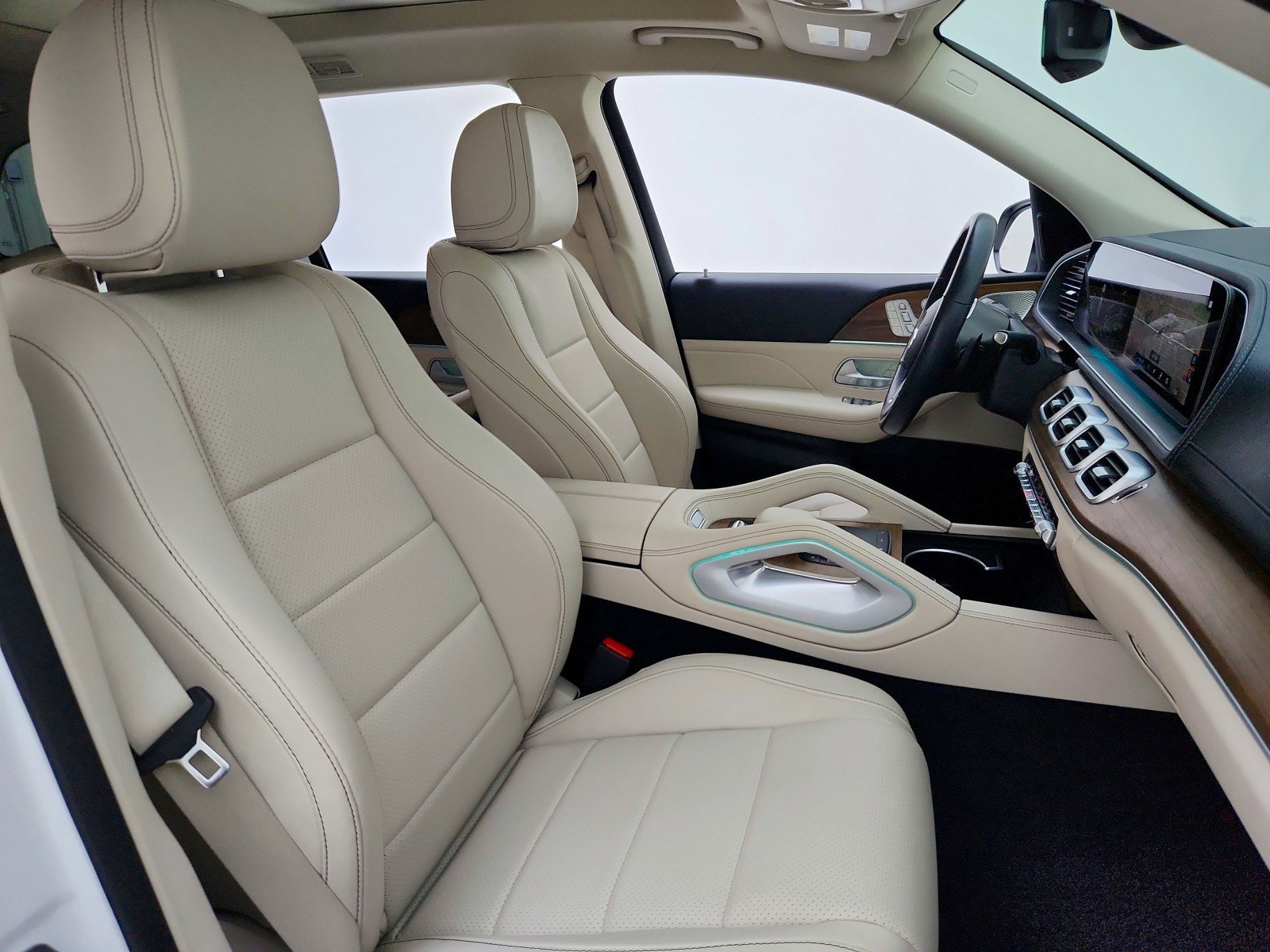 Certified 2023 Mercedes-Benz GLS 450 4MATIC image 31