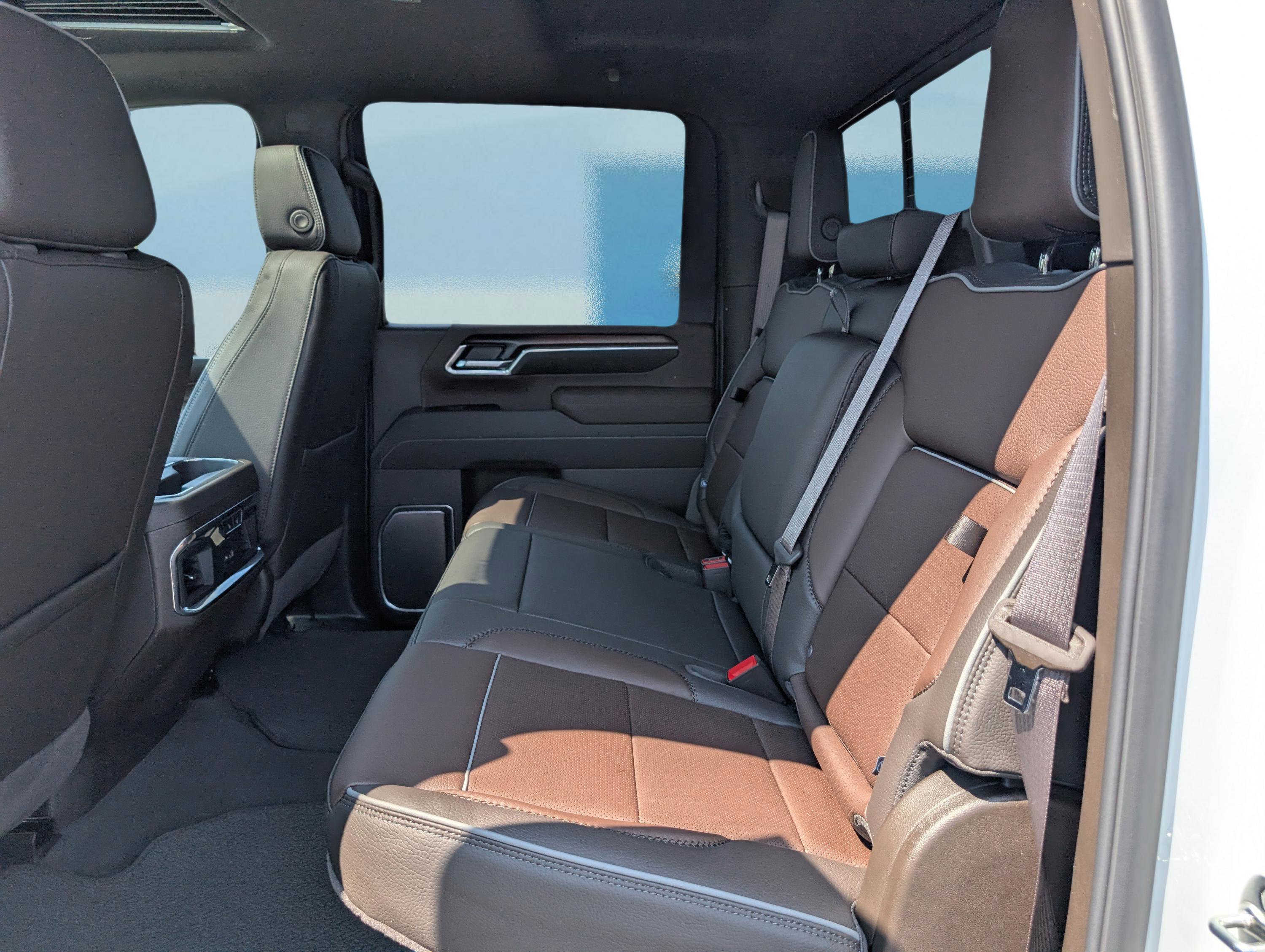 New 2026 GMC Sierra 3500 Denali w/ Technology Package image 14