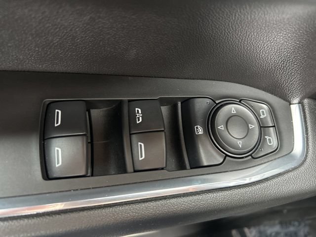 Used 2025 Chevrolet Silverado 1500 LT AWD/4WD image 14