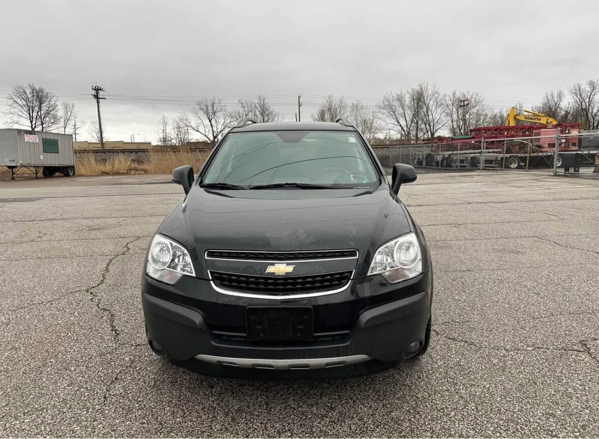 Used 2012 Chevrolet Captiva Sport LS image 2