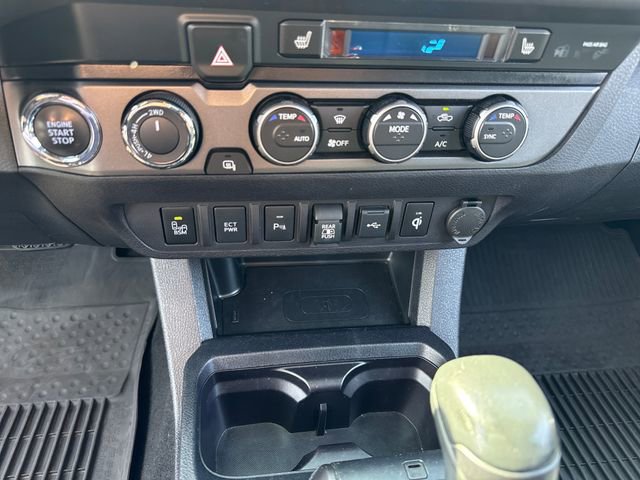 Used 2023 Toyota Tacoma TRD Sport w/ TRD Premium Sport Package AWD/4WD image 17
