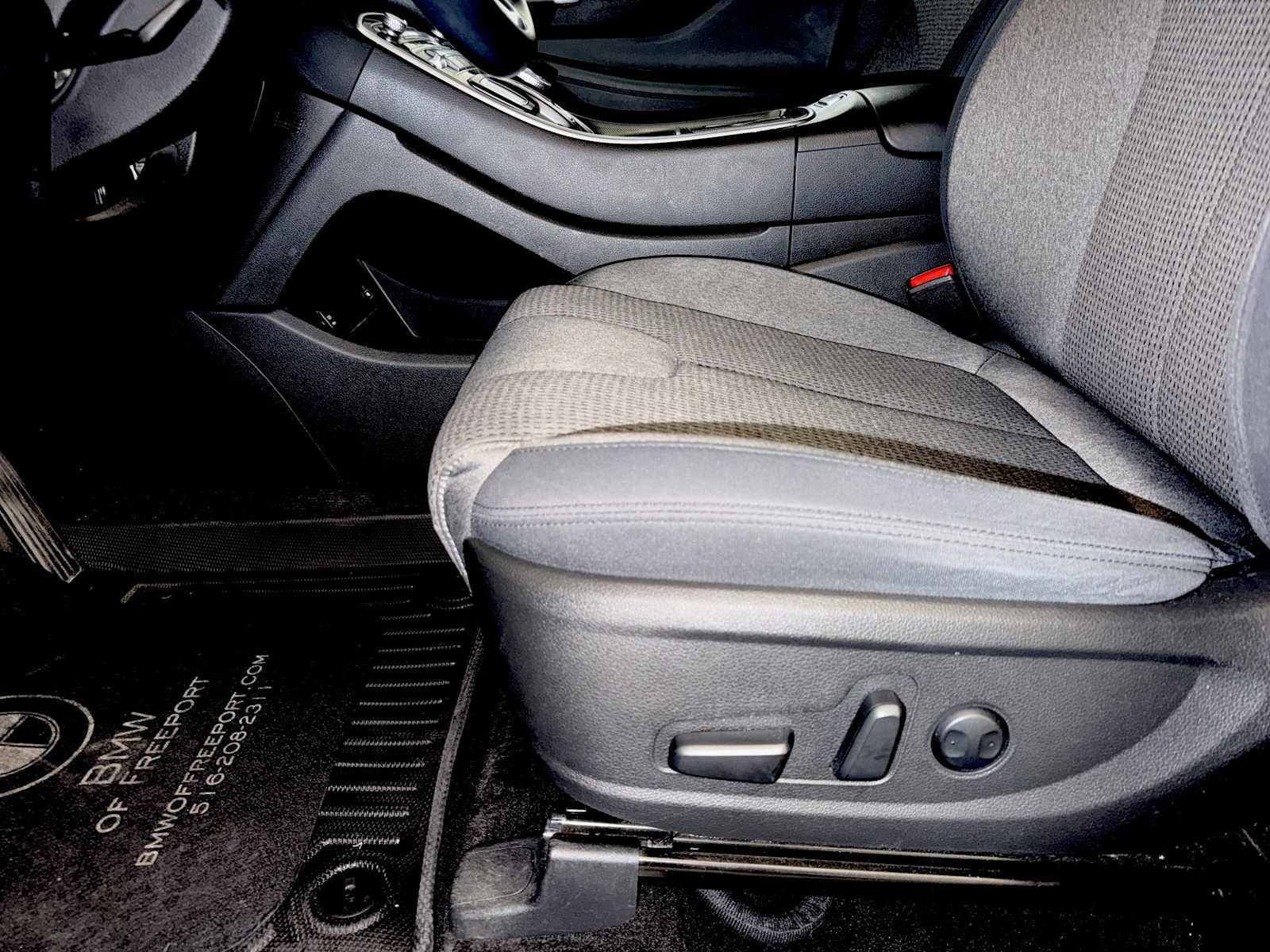 Used 2023 Hyundai Santa Fe SEL AWD/4WD image 10