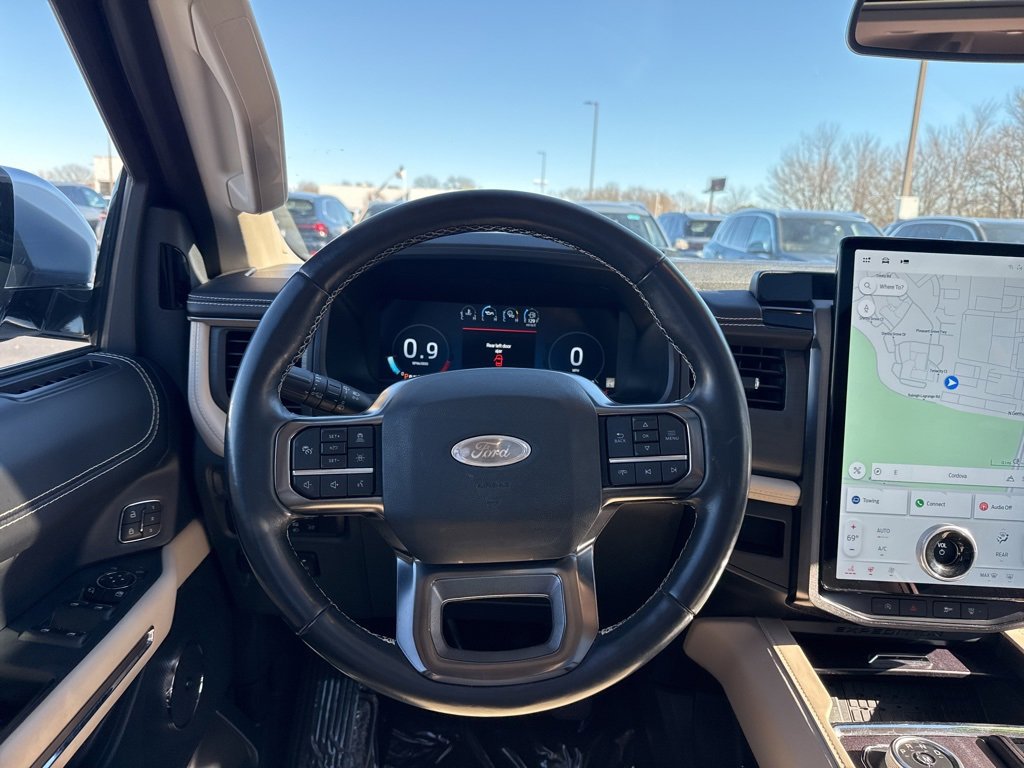 Used 2022 Ford Expedition Platinum image 14