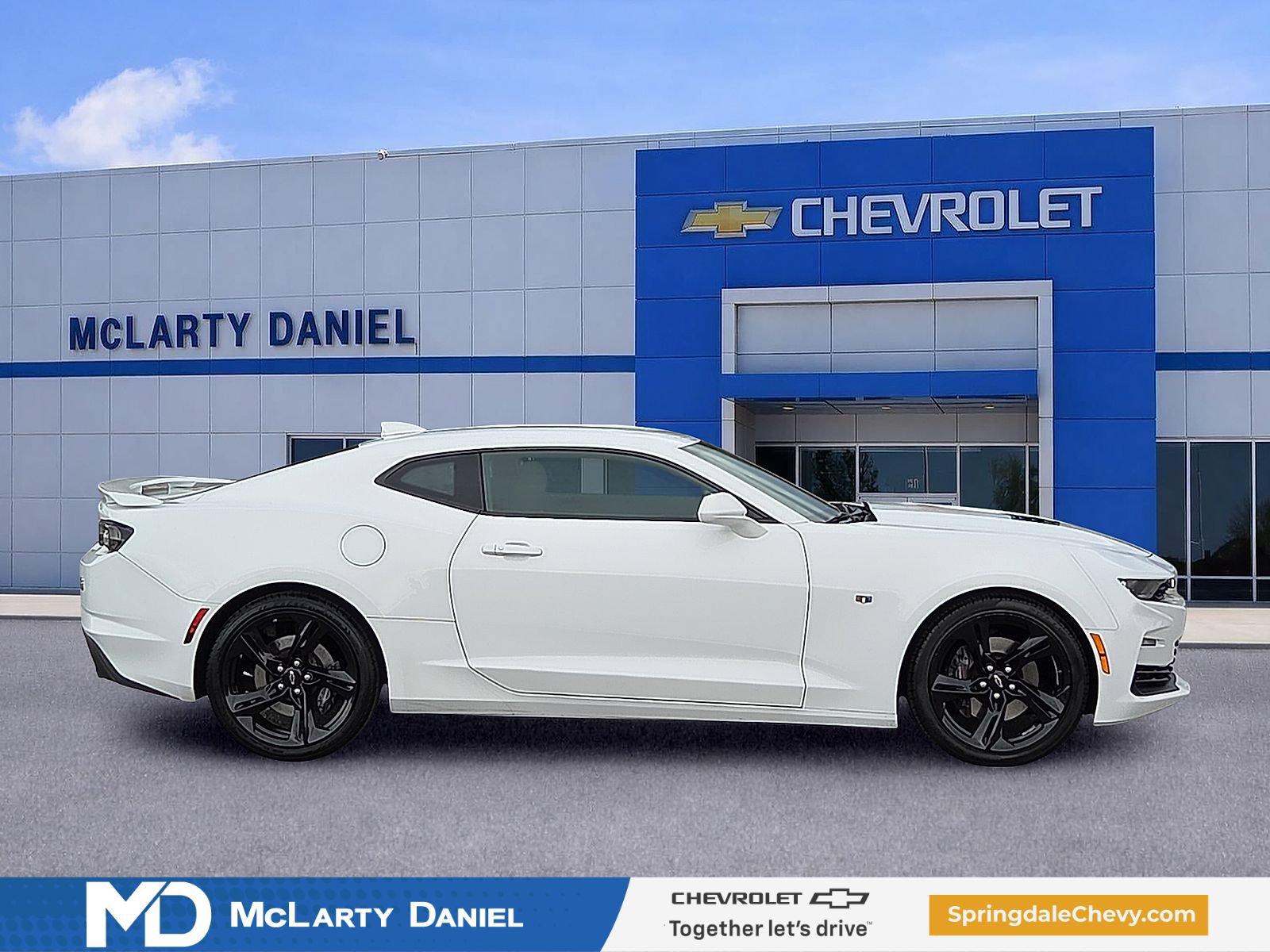 Used 2022 Chevrolet Camaro SS RWD image 6