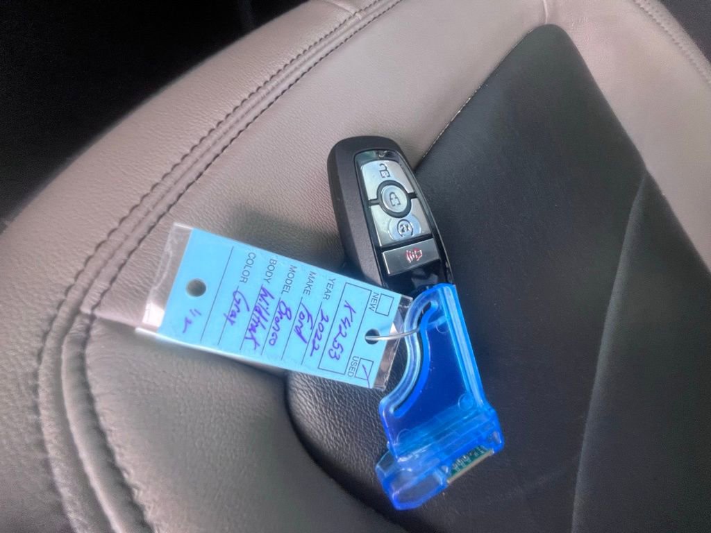 Used 2022 Ford Bronco Wildtrak image 12