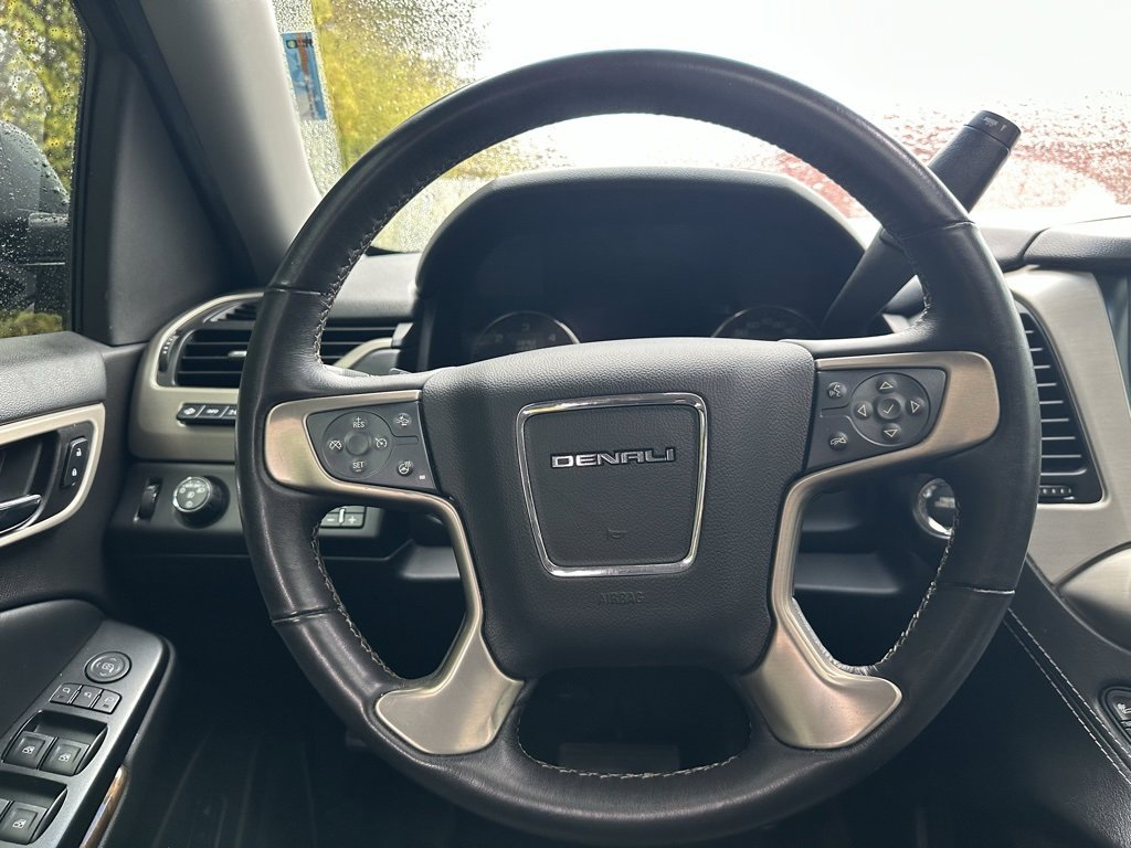 Used 2015 GMC Yukon XL Denali w/ Premium Package image 14