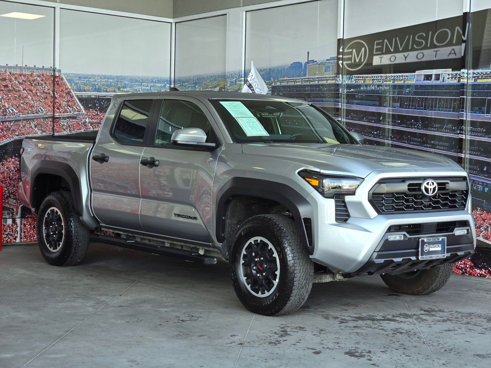 Certified 2025 Toyota Tacoma TRD Off-Road image 1