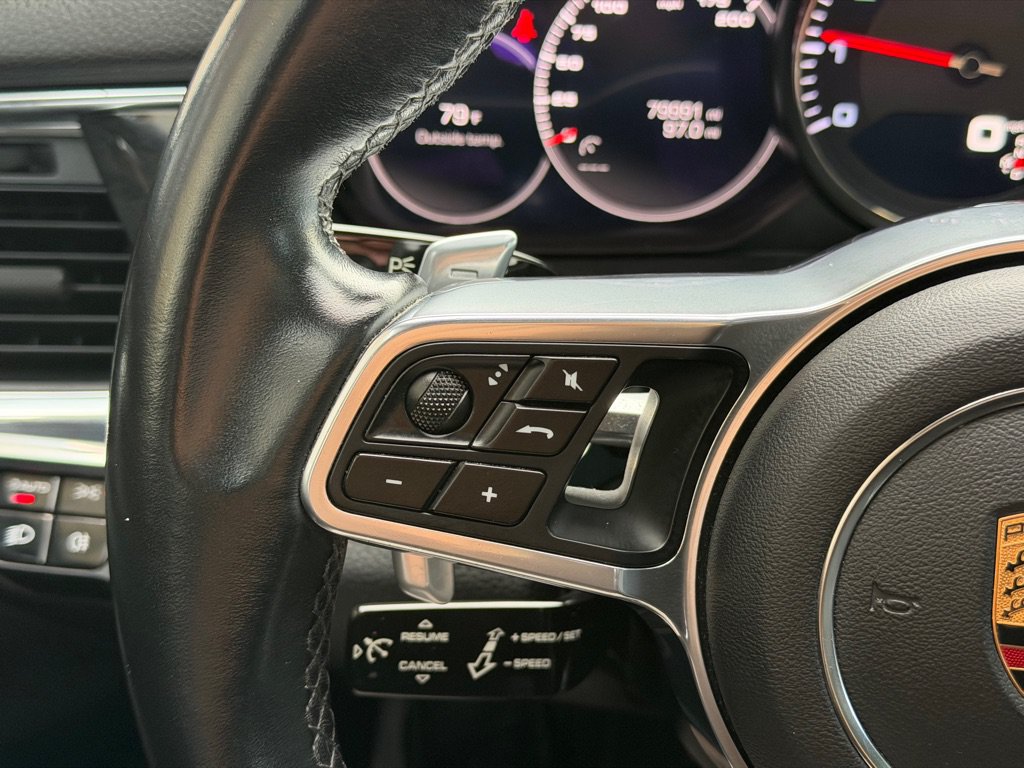 Used 2017 Porsche Panamera 4S AWD/4WD image 31