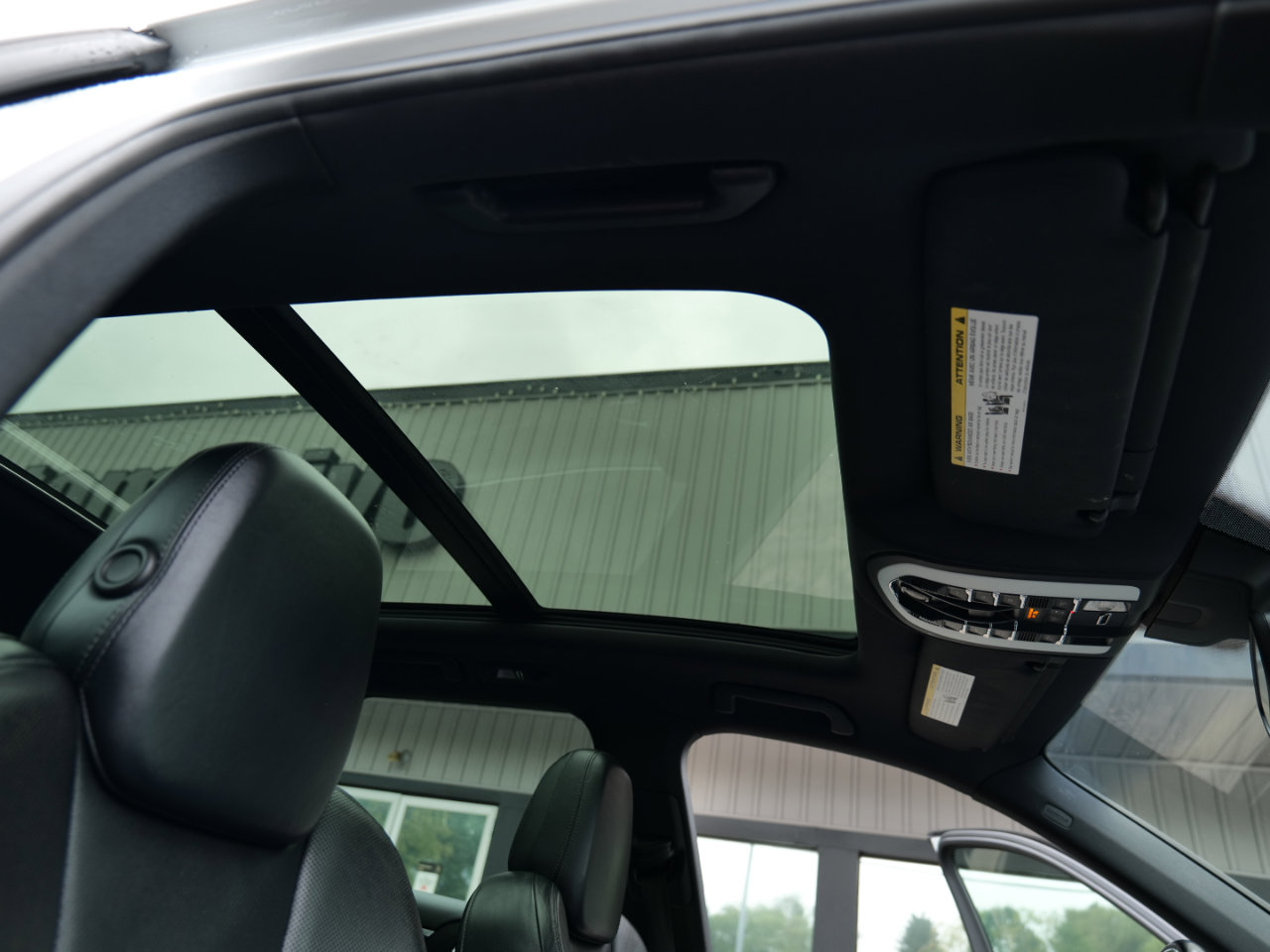 Used 2016 Porsche Cayenne image 41