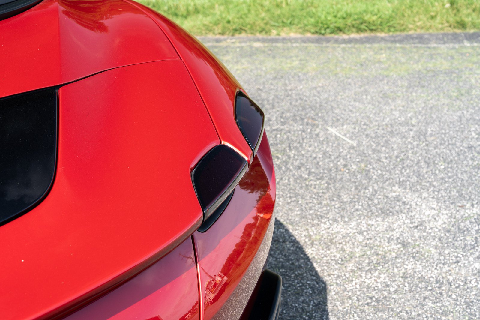Used 2024 Ferrari Roma Spider RWD image 17