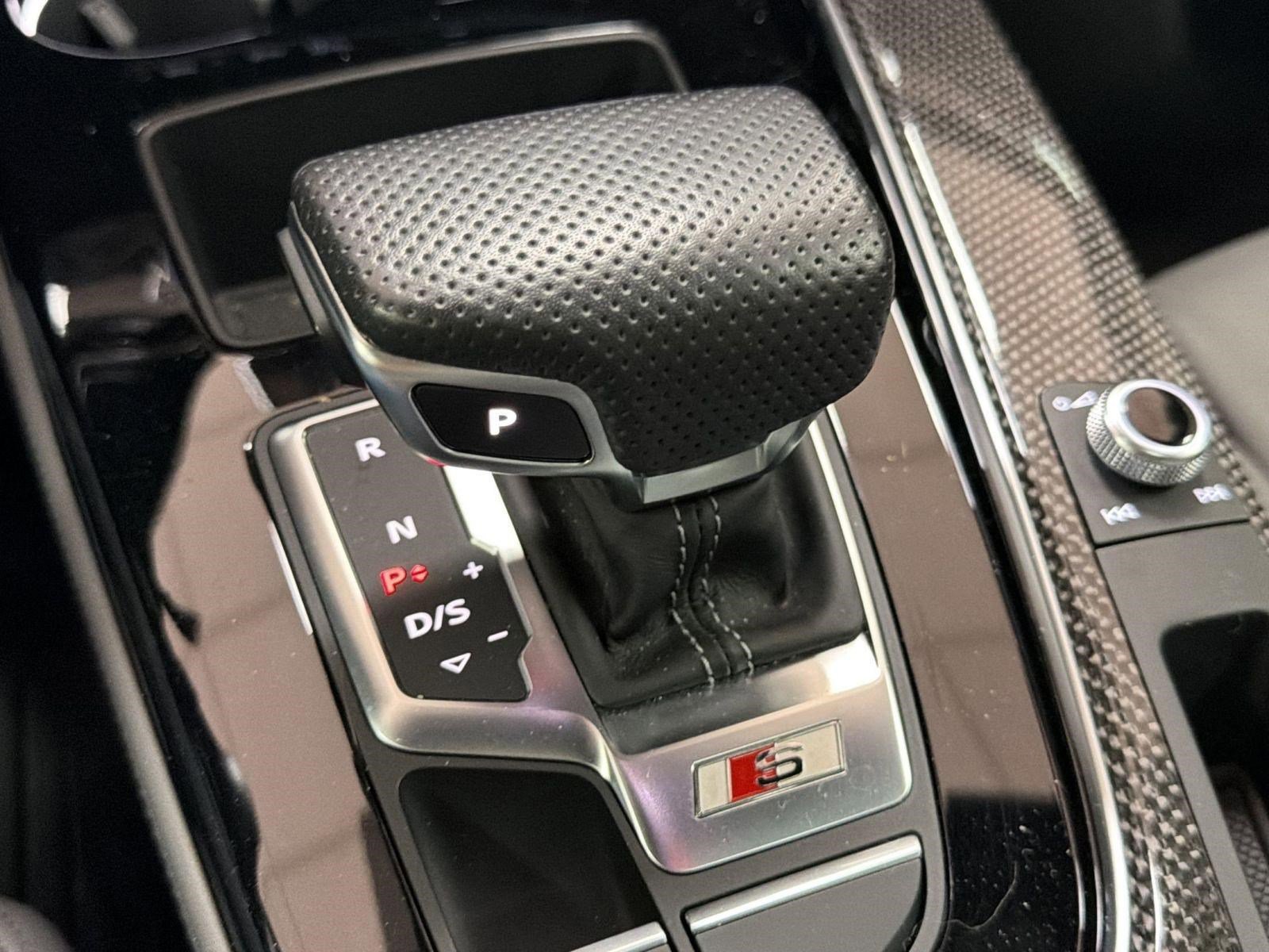 Used 2024 Audi S4 Premium Plus w/ Premium Plus Package image 16
