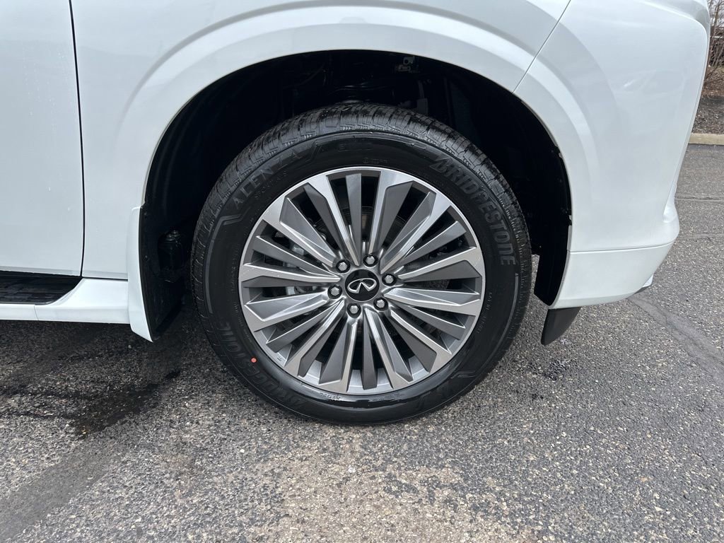 New 2026 INFINITI QX80 Luxe w/ Exterior Package image 10