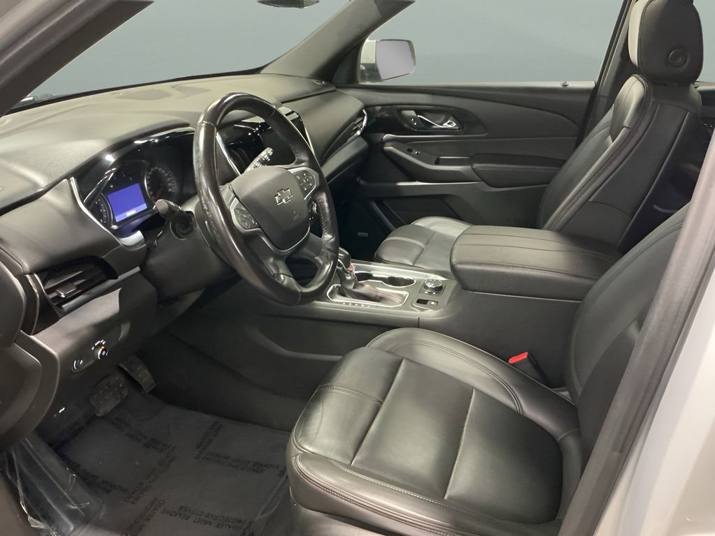 Used 2022 Chevrolet Traverse RS w/ LPO, "Hit The Road" Package image 11