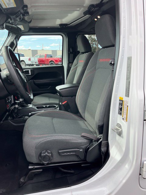 Used 2025 Jeep Wrangler Unlimited Rubicon AWD/4WD image 29