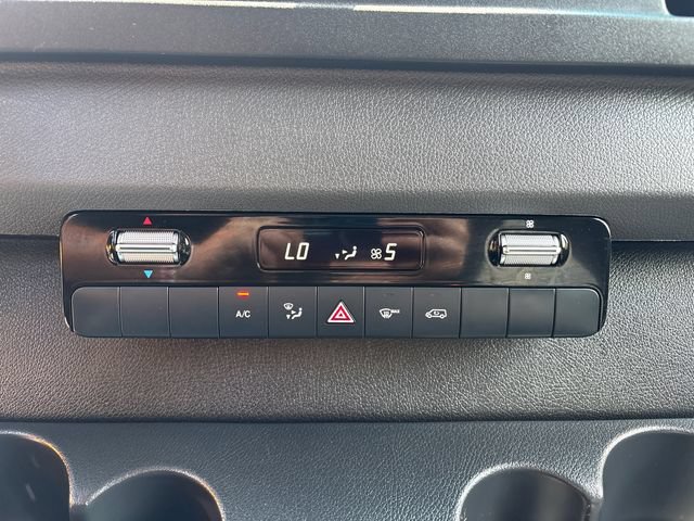 Used 2025 Mercedes-Benz Sprinter 2500 image 25