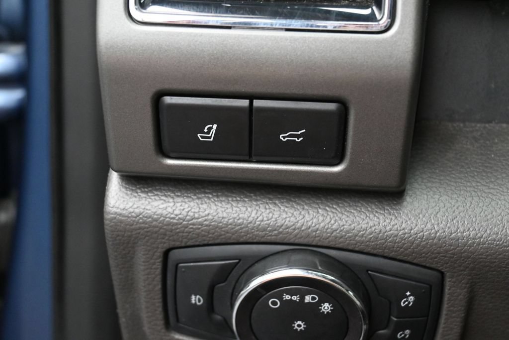 Used 2019 Ford Expedition XLT w/ Equipment Group 202A RWD image 15