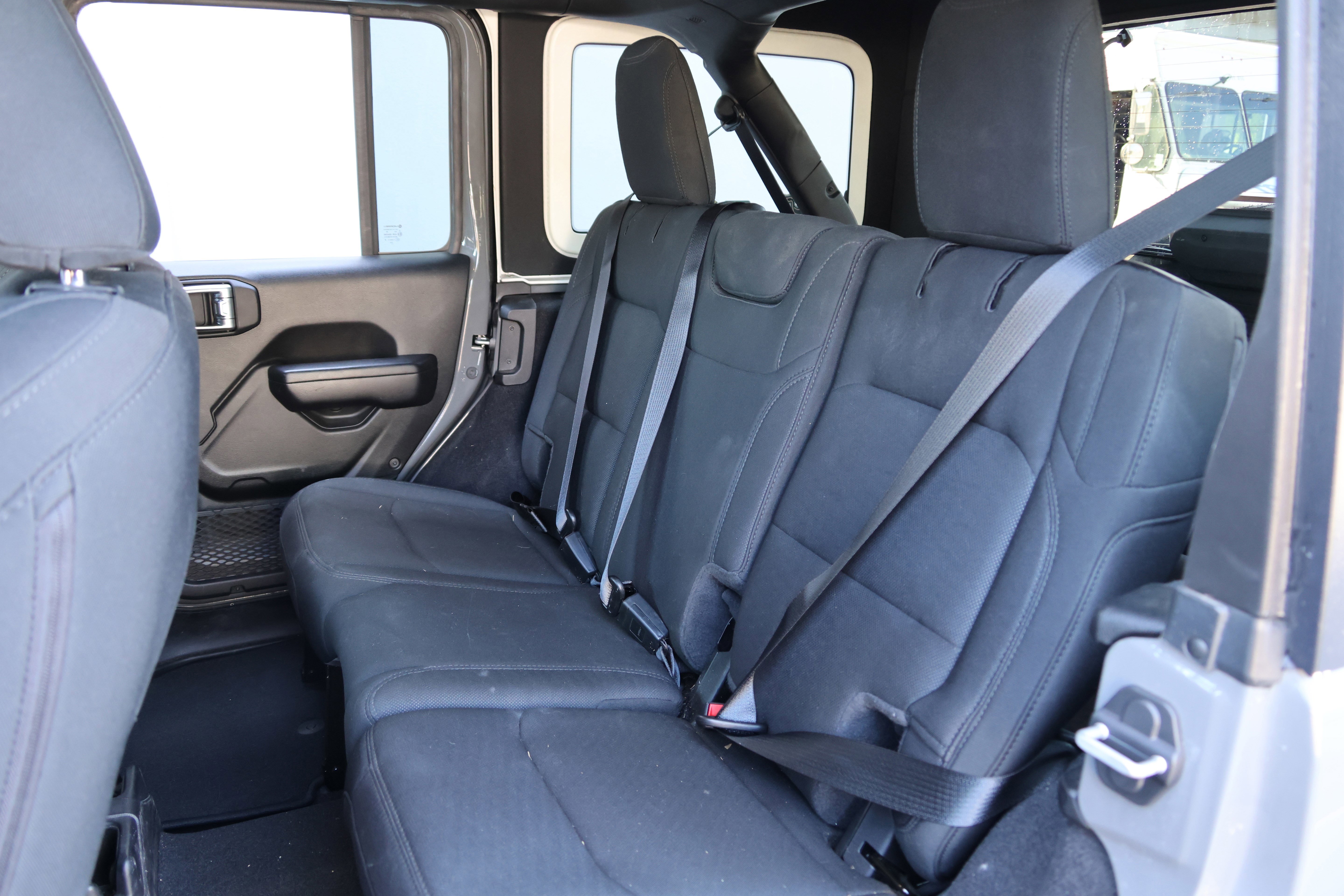 Used 2021 Jeep Wrangler Unlimited Sport image 33