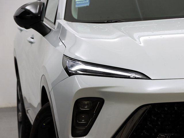 New 2026 Buick Envision Sport Touring image 4