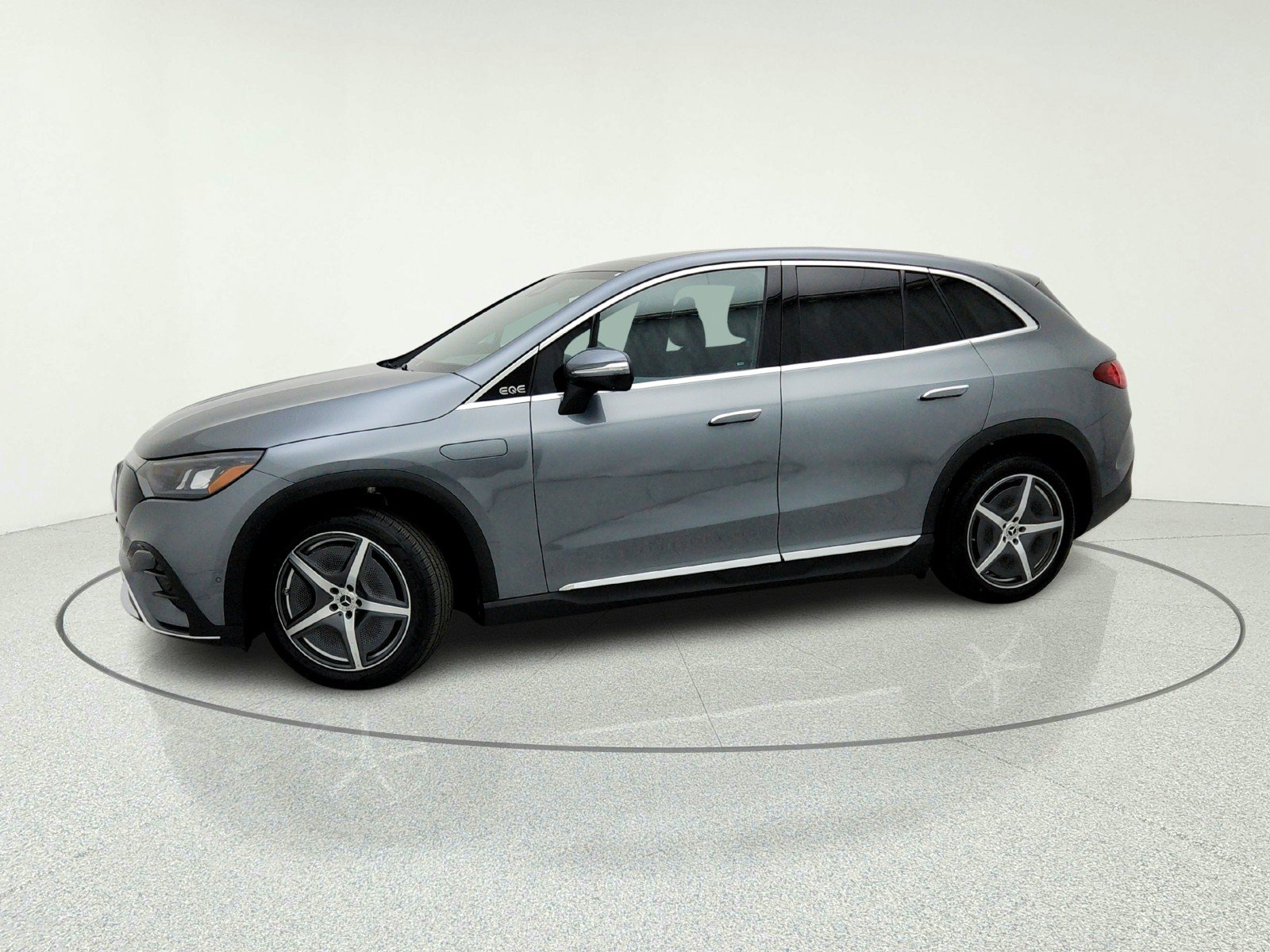 Certified 2025 Mercedes-Benz EQE 350+ SUV w/ AMG Line Exterior Package image 15