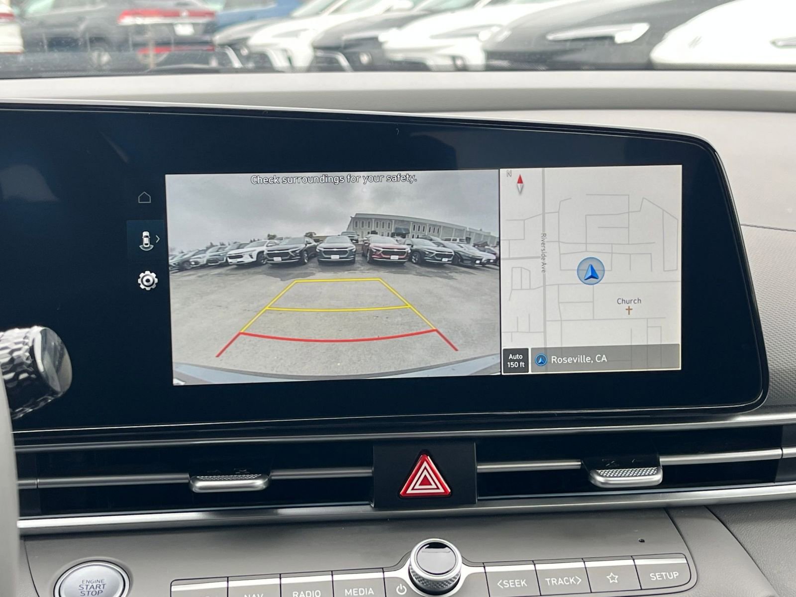 Used 2025 Hyundai Elantra SEL image 17