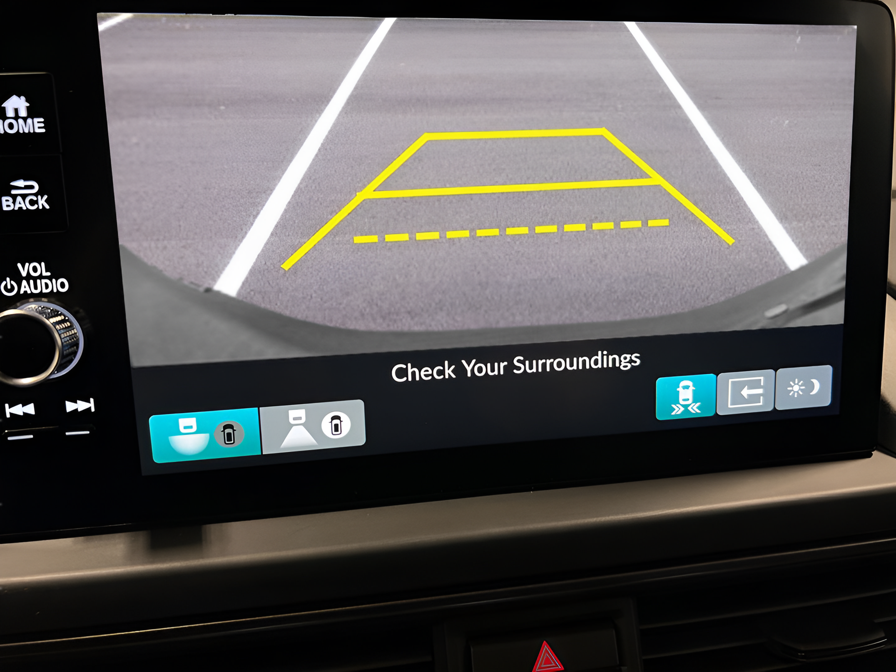 Used 2025 Honda Pilot TrailSport image 26