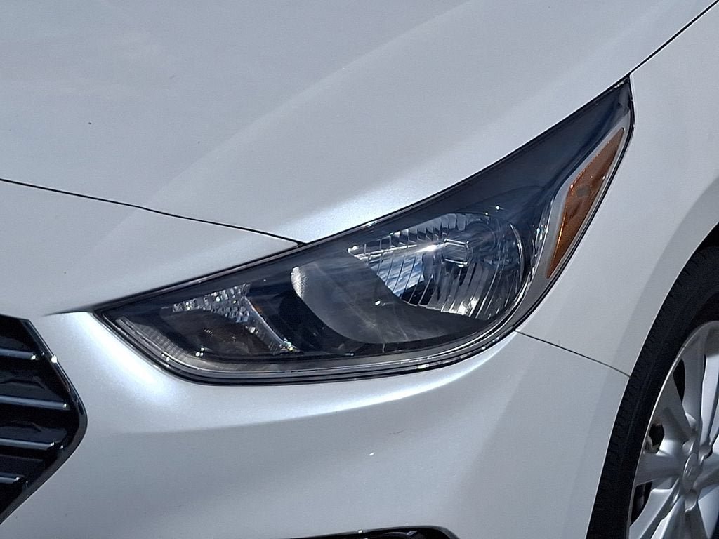 Used 2021 Hyundai Accent SEL FWD image 9