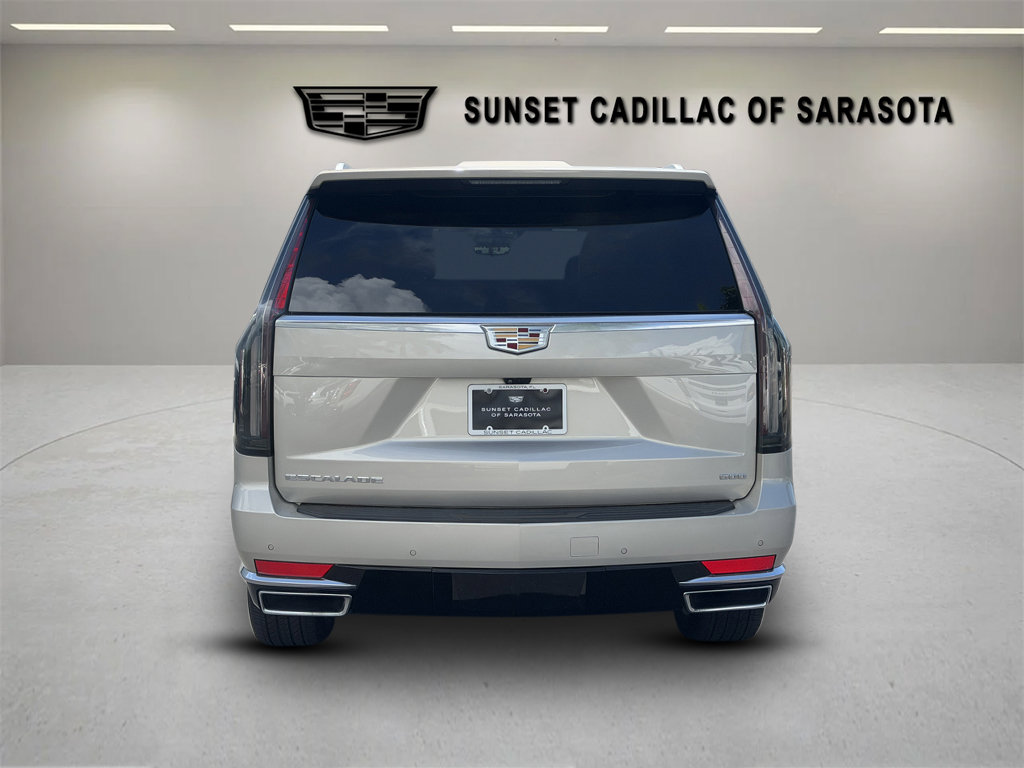 Used 2021 Cadillac Escalade Premium Luxury w/ LPO, Illumination Package AWD/4WD image 6