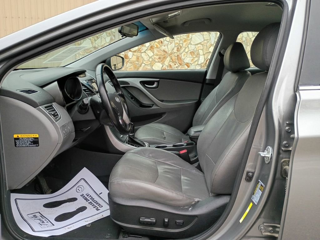 Used 2014 Hyundai Elantra Limited image 12
