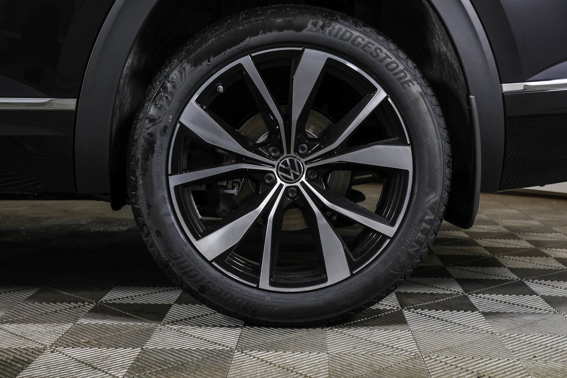 New 2026 Volkswagen Atlas SEL Premium R-Line image 18