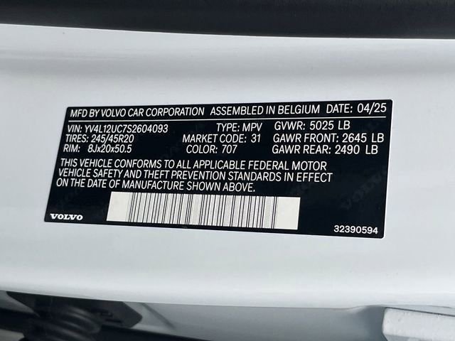 New 2025 Volvo XC40 B5 Plus w/ Protection Package Premier AWD/4WD image 37