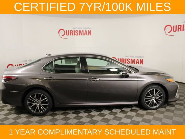 Used 2022 Toyota Camry XLE FWD image 8