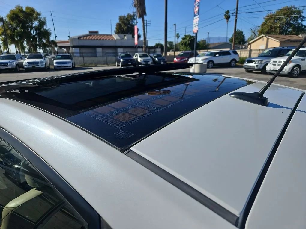 Used 2012 Toyota Prius Four w/ Deluxe Solar Roof Pkg image 35