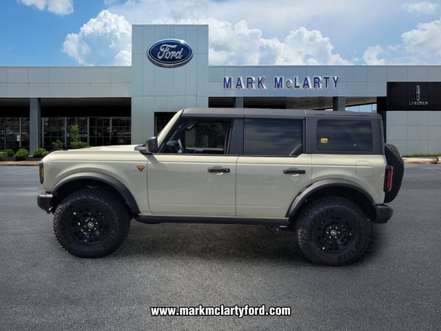 New 2026 Ford Bronco Badlands w/ Sasquatch Package AWD/4WD image 2