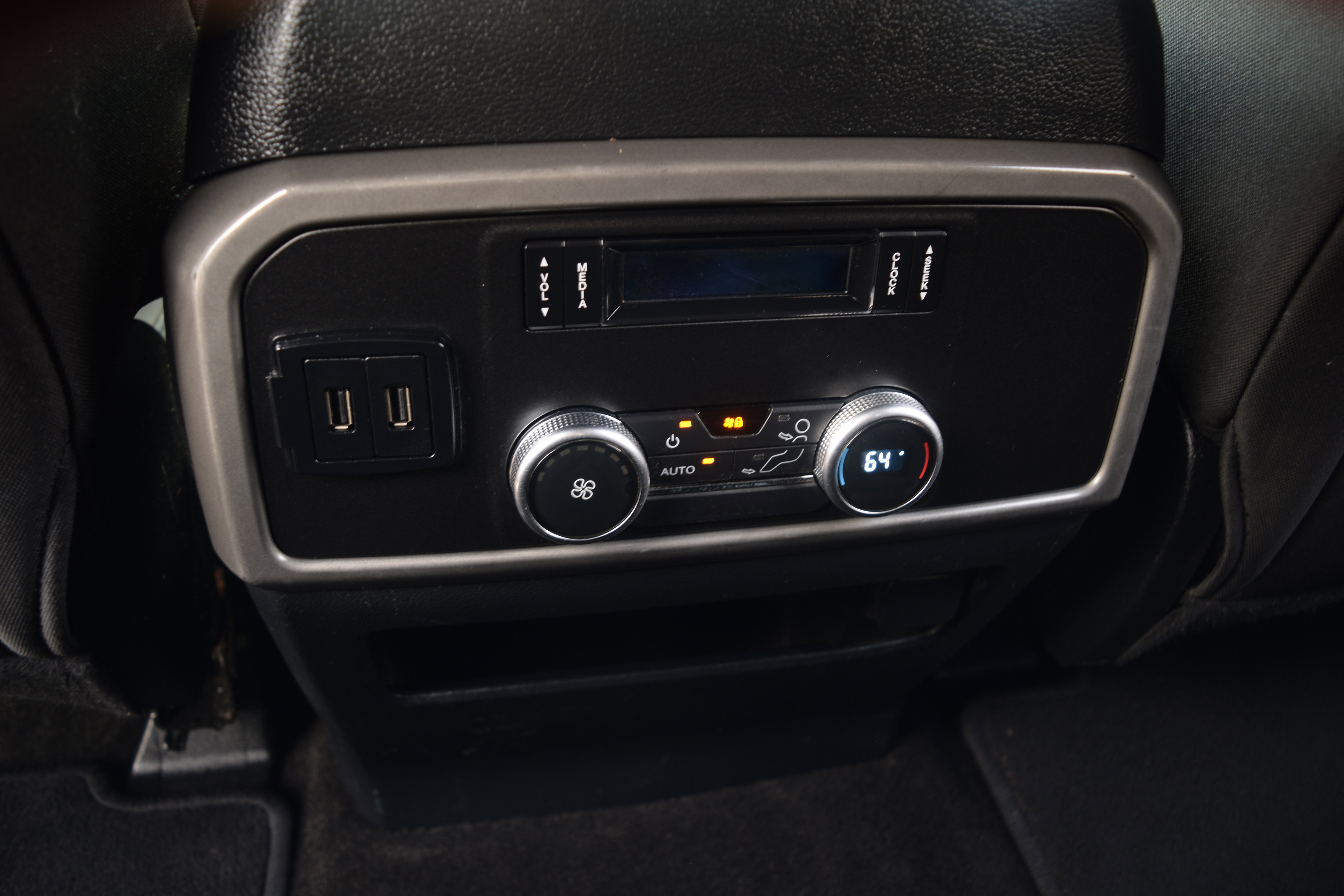 Used 2020 Ford Expedition XLT image 19