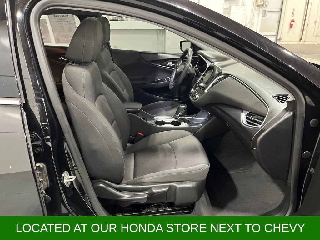 Used 2020 Chevrolet Malibu LT image 26