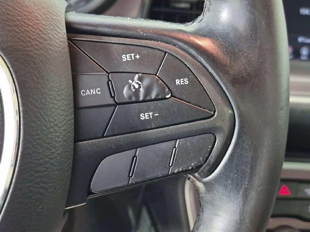 Used 2019 Dodge Challenger SXT RWD image 19