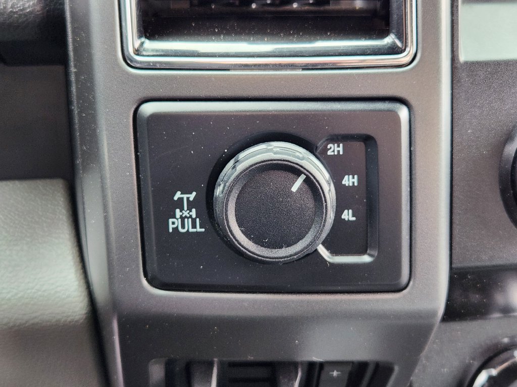 Used 2019 Ford F250 XLT w/ XLT Premium Package AWD/4WD image 25