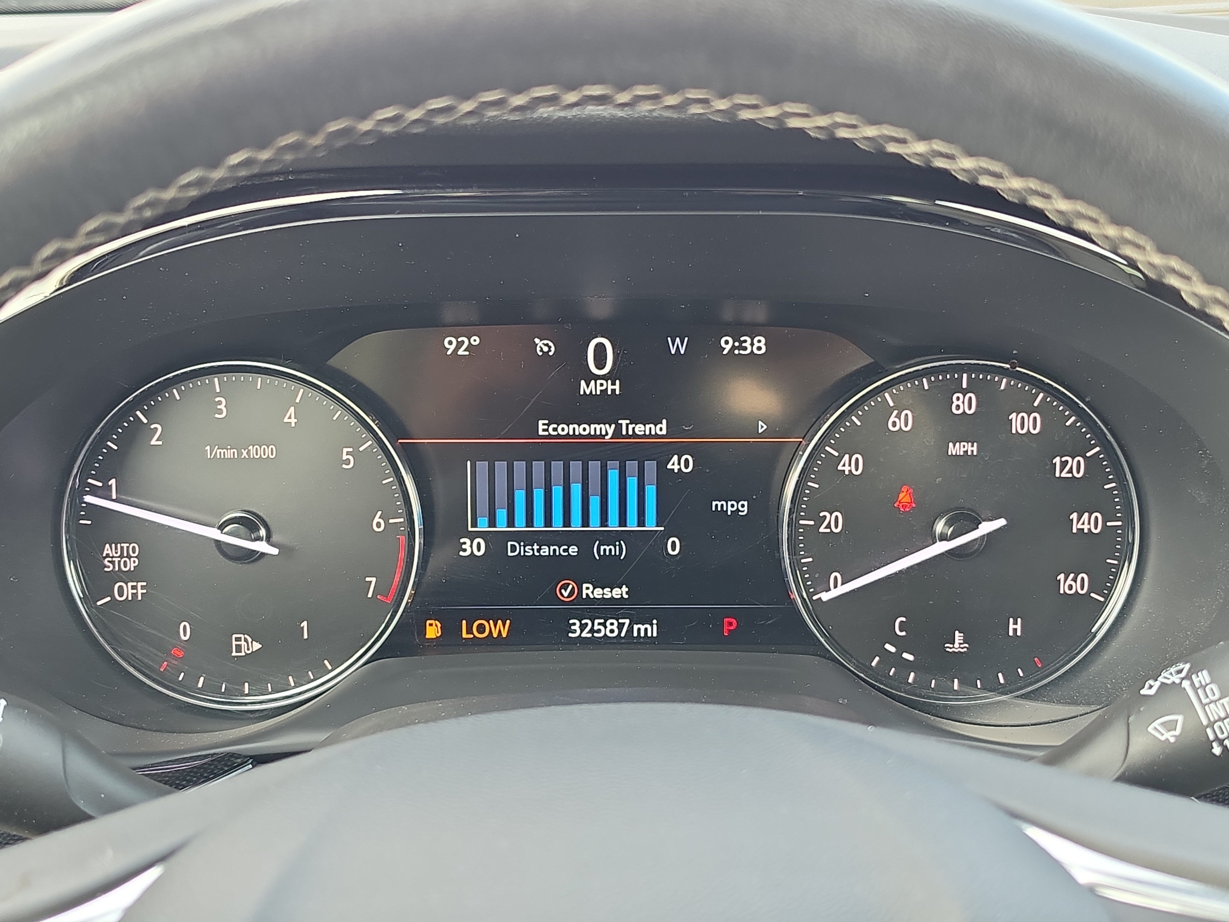 Used 2022 Buick Envision Essence w/ Safety Package FWD image 19