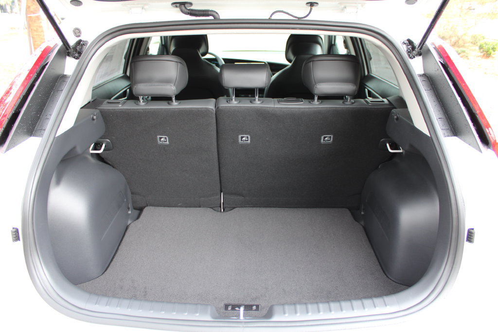 New 2026 Kia Niro EX FWD image 9