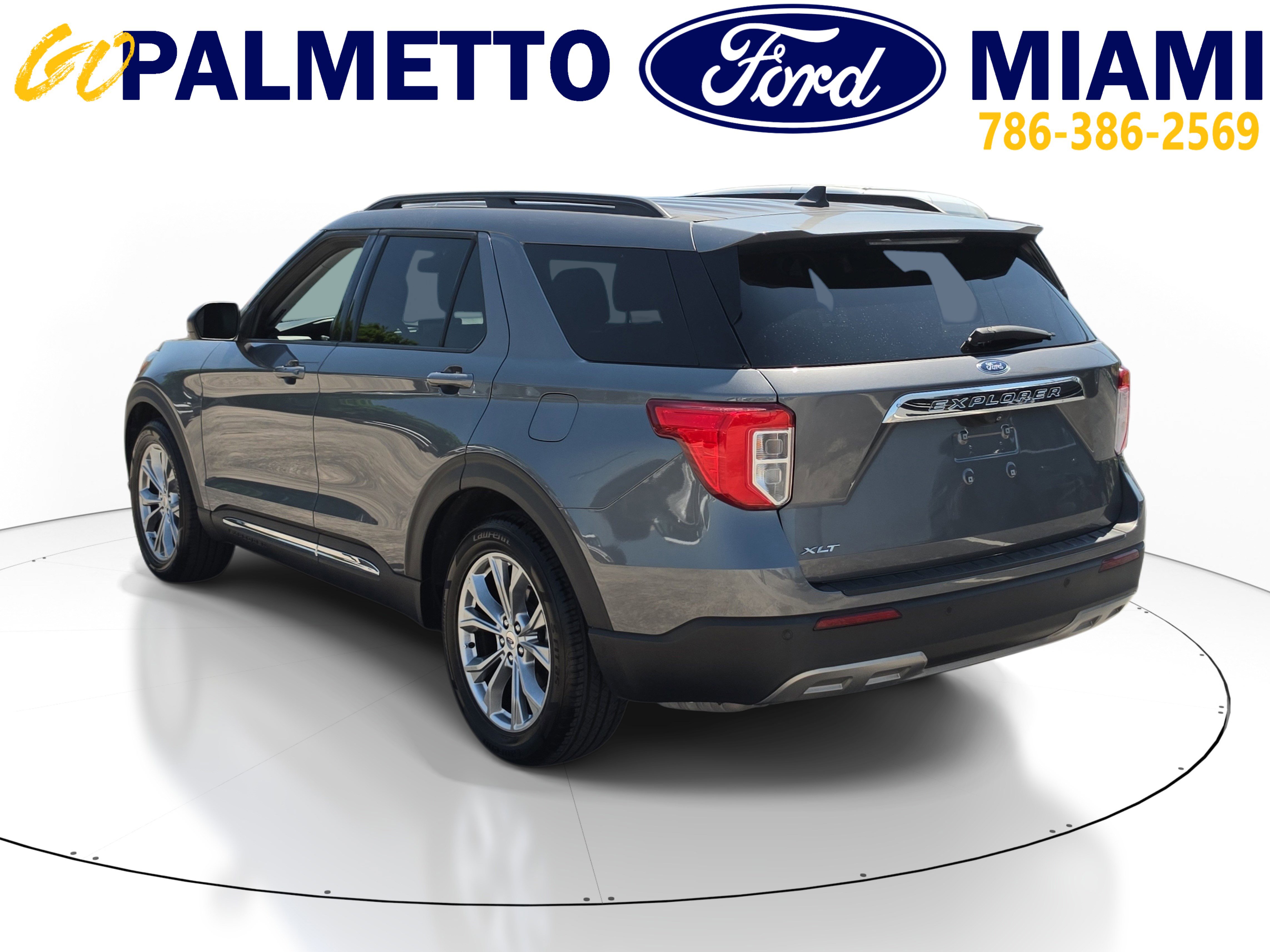 Used 2022 Ford Explorer XLT w/ Equipment Group 202A RWD image 4